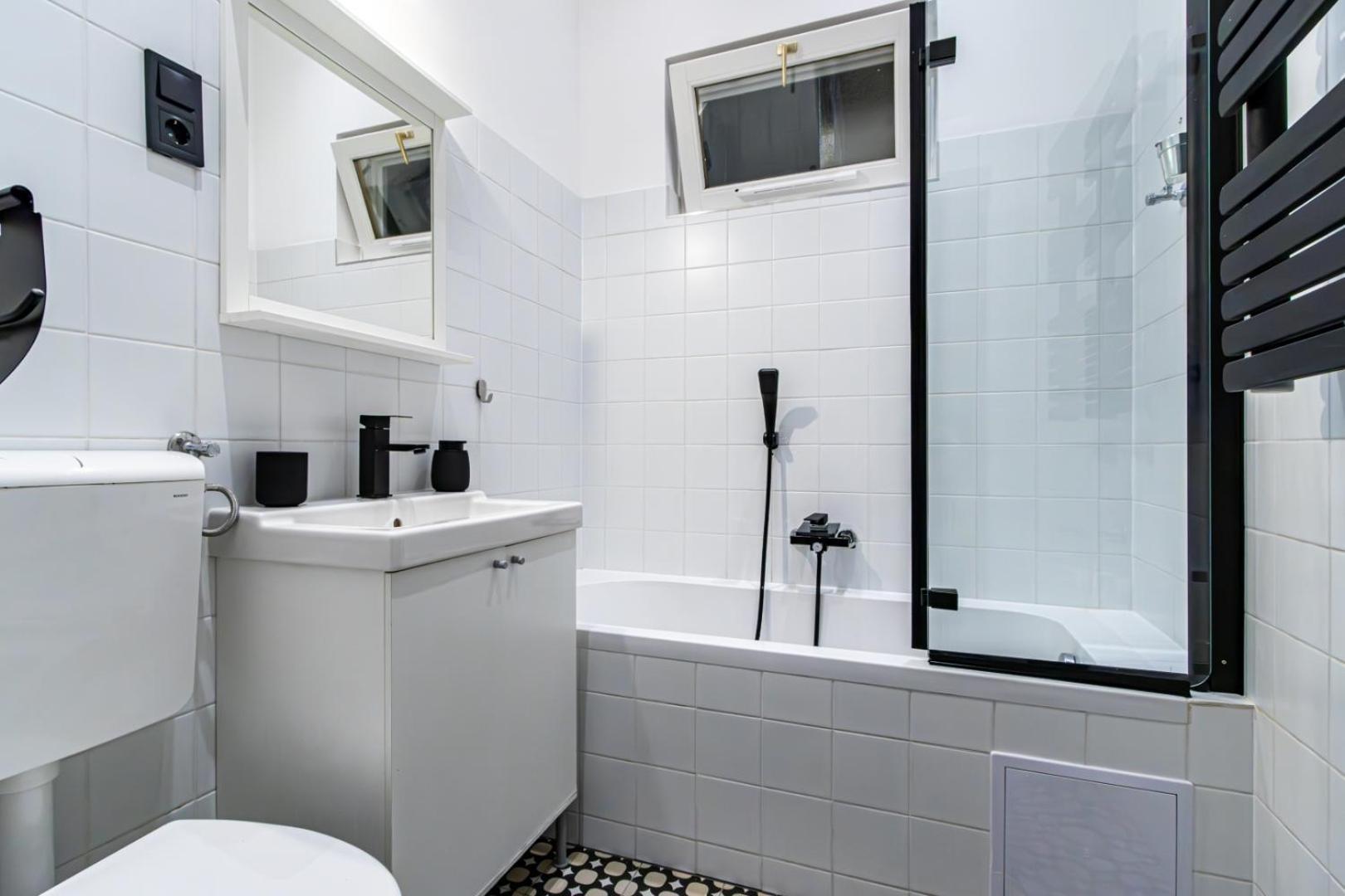 Oasis Apartment On The Broadway With Ac Budapest Eksteriør bilde