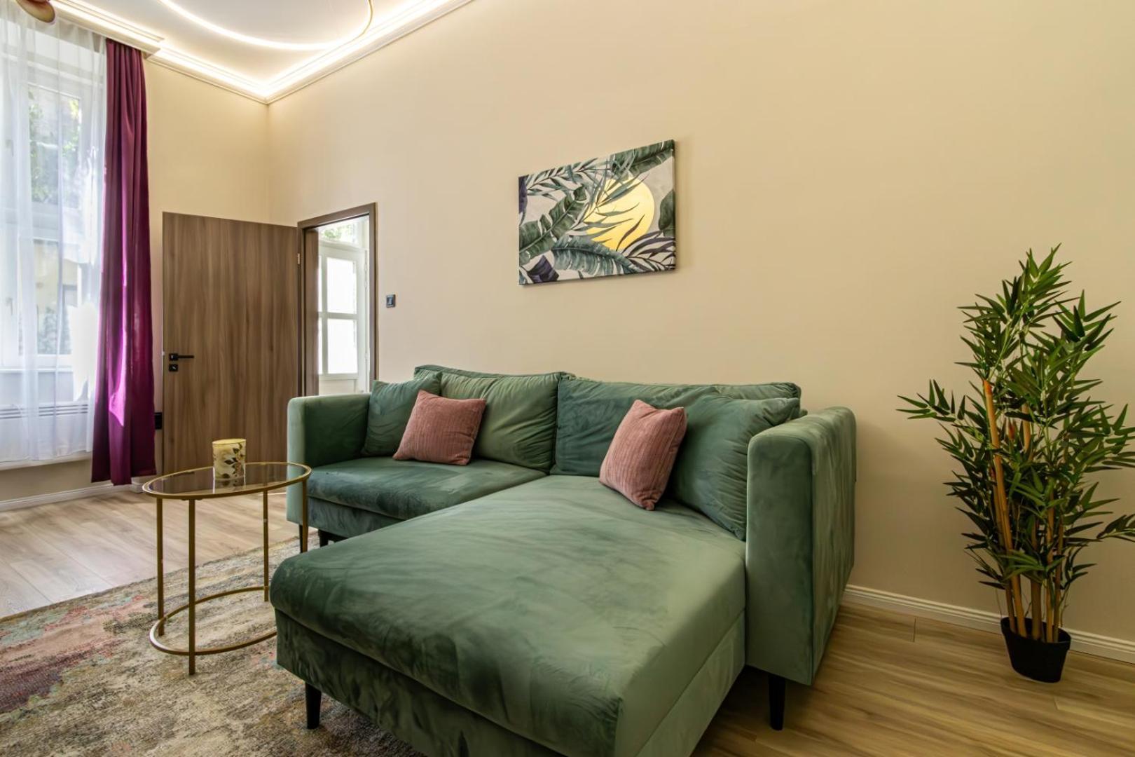 Oasis Apartment On The Broadway With Ac Budapest Eksteriør bilde